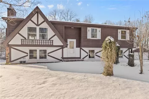 4614 Hogback Hill Rd, Palmyra, NY 14522