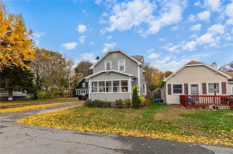 21 Topper Dr, Irondequoit, NY 14622 photo 2