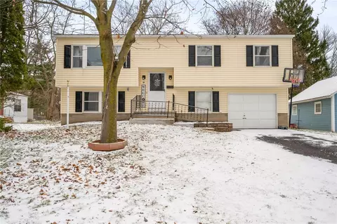 21 S Dayton Ave, Clifton Springs, NY 14432