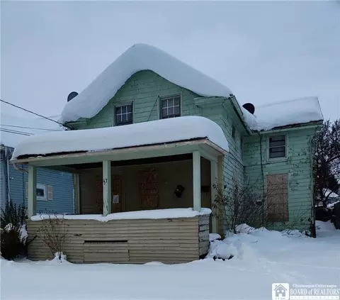 47 Ruggles St, Dunkirk, NY 14048