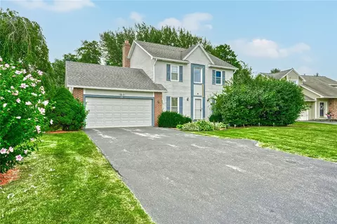 15 Wellington Ponds, Chili, NY 14624
