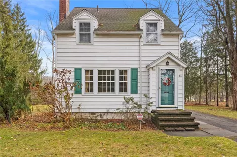 88 Cobb Ter, Brighton, NY 14620