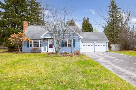 66 Hogan Rd, Perinton, NY 14450