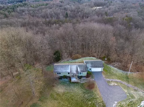 8867 State Route 21, Naples, NY 14512