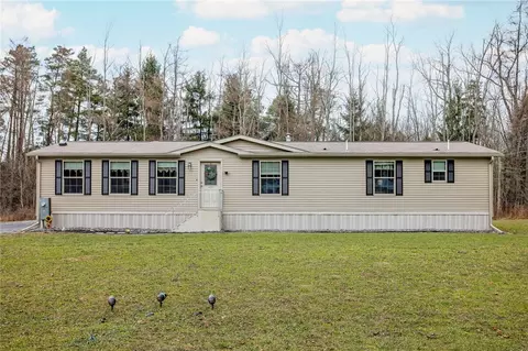 6725 Swamp Rd, Byron, NY 14422
