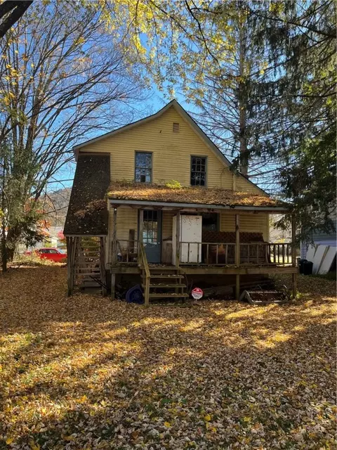 57 Liberty St, Walton, NY 13856