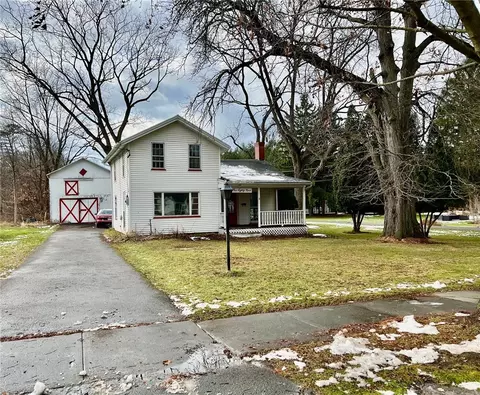 189 Ontario St, Honeoye Falls, NY 14472