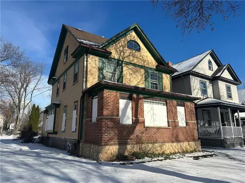 426 Frost Ave, Rochester, NY 14611