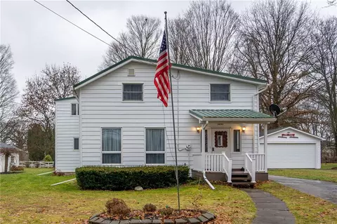 29 Gibbs St, Nunda, NY 14517