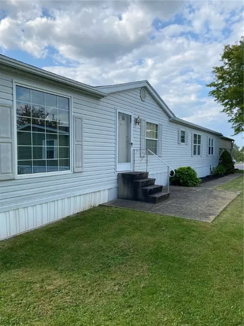 5555 Purdy Rd #7, Canandaigua, NY 14424