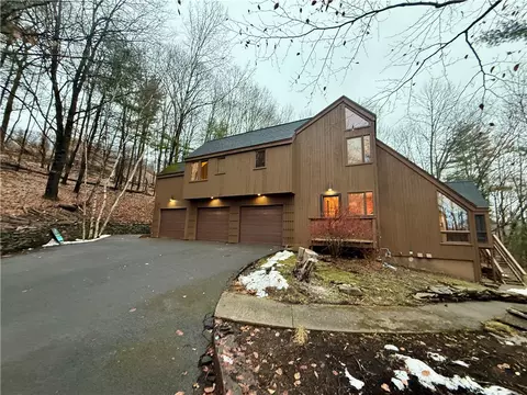 18 Brigham Rd, Oneonta, NY 13820