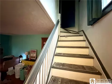 Entry Way - 302 N 9th St, Olean, NY 14760 photo 2 of 3