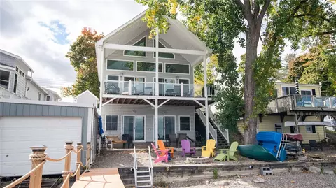 6059 Poplar Bch, Romulus, NY 14541