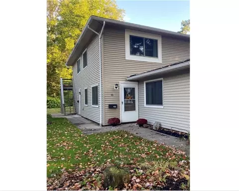 43 Milrace Dr, East Rochester, NY 14445