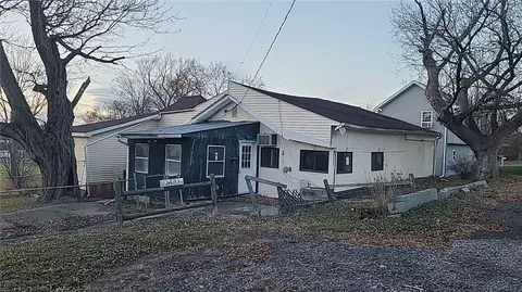 4532 White Way, Canandaigua, NY 14424