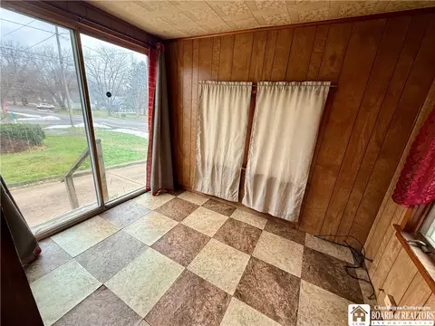 17 E Benton St, Dunkirk, NY 14048 photo 9