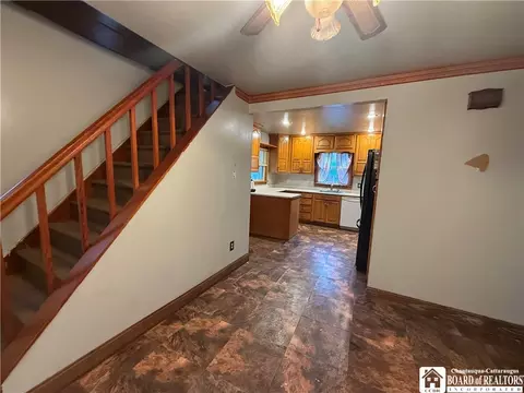 17 E Benton St, Dunkirk, NY 14048 photo 8