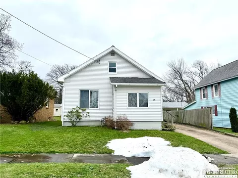 17 E Benton St, Dunkirk, NY 14048