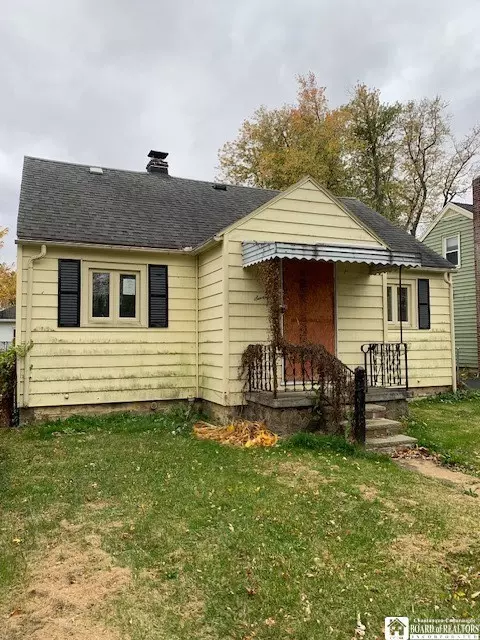 17 New York Ave, Dunkirk, NY 14048
