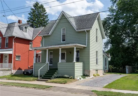 41 Fulton St, Hornell, NY 14843