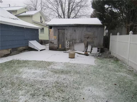 38 Shuler St, Lyons, NY 14489 photo 5