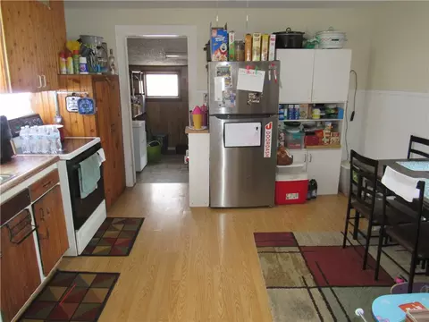 70 Franklin St, Lyons, NY 14489 photo 9