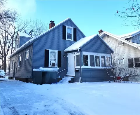 297 Curlew St, Rochester, NY 14613