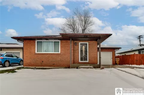 19 Penwood Dr, Cheektowaga, NY 14227