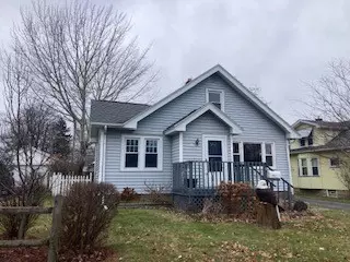 260 Cravenwood Ave, Greece, NY 14616