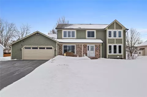 91 Haskins Ln N, Hilton, NY 14468