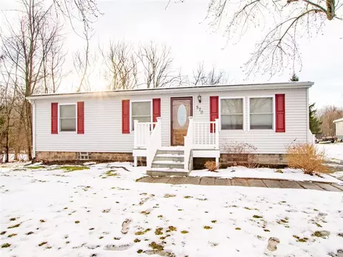 570 Densmore St, Gaines, NY 14411