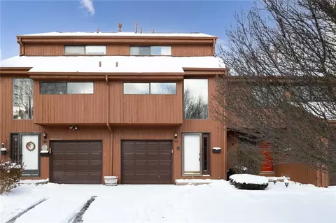 92 Wintergreen Way, Rochester, NY 14618