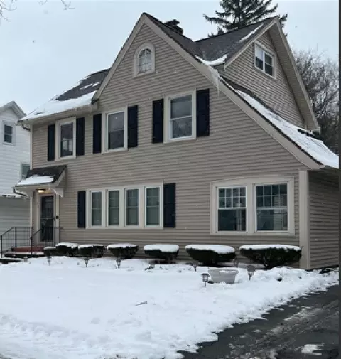 72 Falleson Rd, Rochester, NY 14612