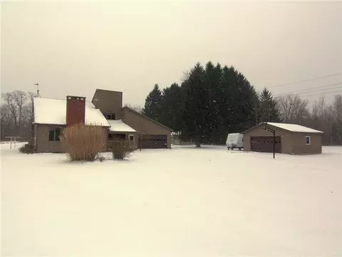 6400 E Port Bay Rd, Wolcott, NY 14590