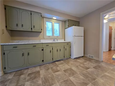 583 Adams Rd, Webster, NY 14580 photo 16