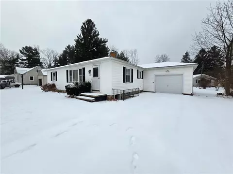 583 Adams Rd, Webster, NY 14580 photo 2