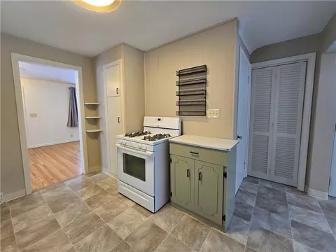 583 Adams Rd, Webster, NY 14580 photo 17