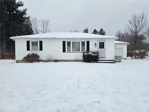 583 Adams Rd, Webster, NY 14580 photo 3
