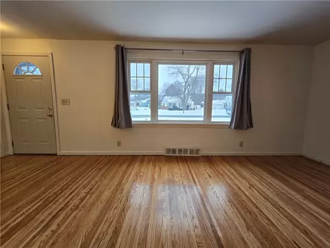 583 Adams Rd, Webster, NY 14580 photo 11