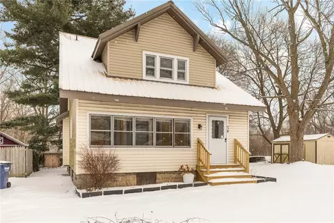 74 Maple Ave, Sodus, NY 14551