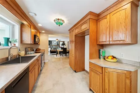 381 Washington Ave, Irondequoit, NY 14617 photo 12