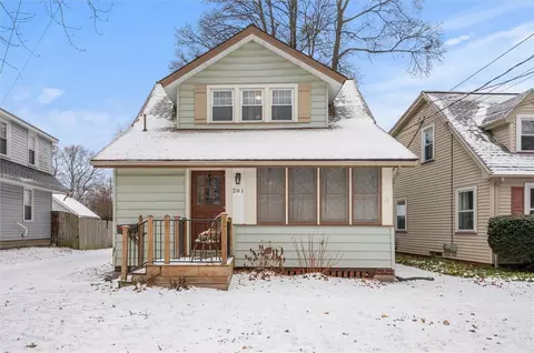 261 Peart Ave, Irondequoit, NY 14622