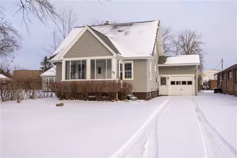 92 Burben, Gates, NY 14624