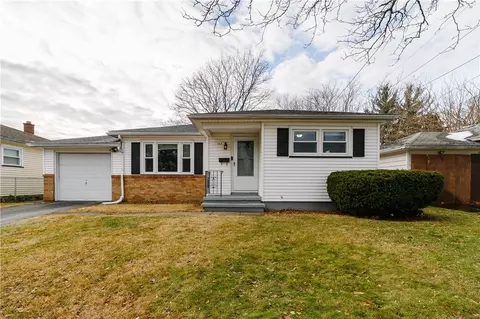 105 Branch St, Rochester, NY 14621