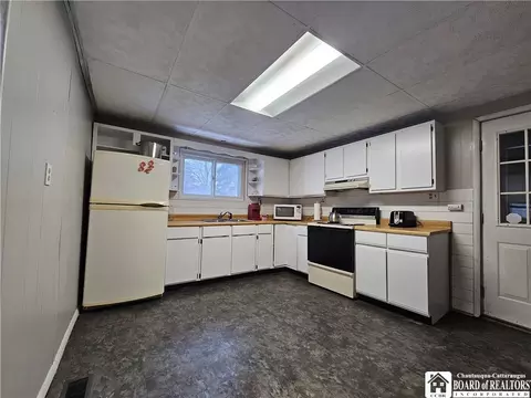 119 W Green St, Olean, NY 14760 photo 3