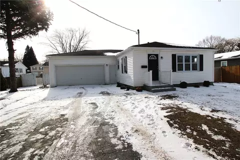 111 Waldorf Ave, Gates, NY 14606