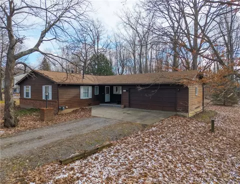 5920 Densmore Rd, Livonia, NY 14487