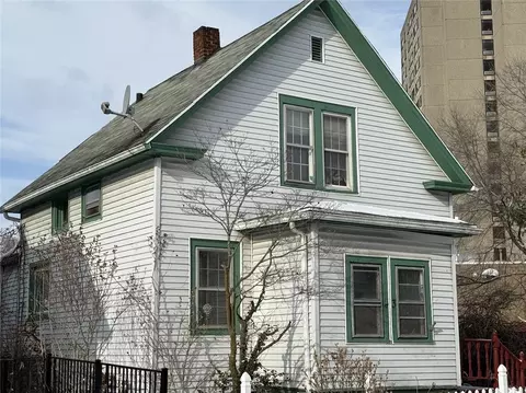 43 Seager St, Rochester, NY 14620