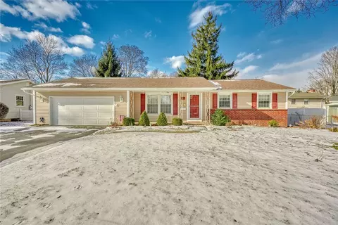 65 Yorktown Dr, Greece, NY 14616