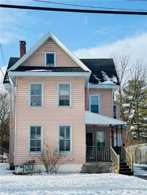 15 Garrow St, Auburn, NY 13021